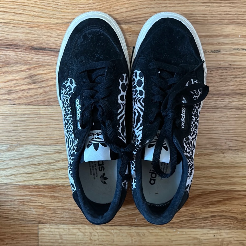 Animal print adidas. Women’s size 7.5
